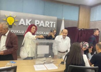 AK Parti Selçuklu’da 400 delege için sandığa gidildi