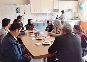 Ahırlı’da Kaymakam Yücetağ öğrencilerle hasbihal etti