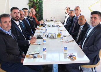 Akören Belediyesi’nden Kaymakam Karaca’ya veda yemeği