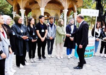 Turist rehberliği öğrencilerinden Akşehir için gönüllü hizmet