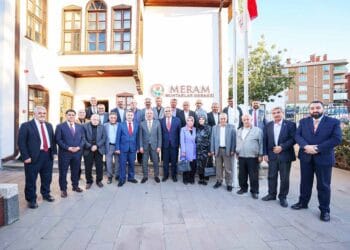 Kavuş: “Muhtarlarımızla yakın iş birliğimizden Meram kazandı”