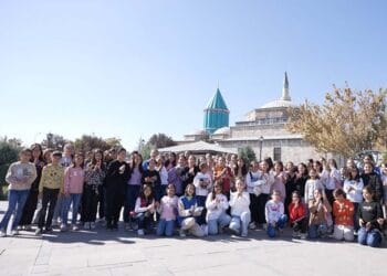 Bilgehenelerin ilçelerdeki 2 bin 392 öğrencisi Konya’yı keşfetti