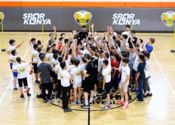 Konya’da geleceğin basketbol yıldızları aranıyor