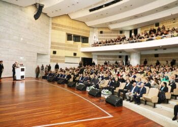 Akın: Uyuşturucu bağımlılığına karşı 42 bin anneyi bilinçlendirelim