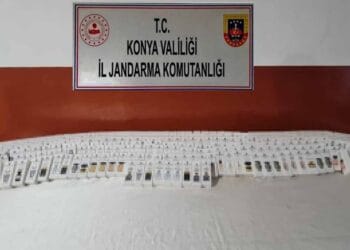 Çumra’da kaçak parfüm operasyonu