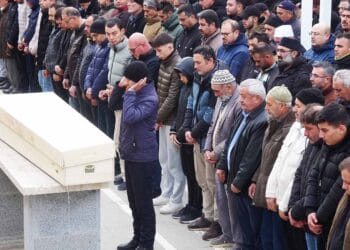 Konya’da öldürülen taksici Eren Peker Karaman’da toprağa verildi
