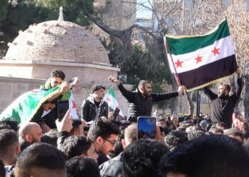 Konya’da yaşayan Suriyeliler, Suriye’de rejimin düşüşünü kutladı