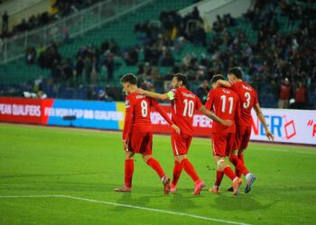 Hakan Çalhanoğlu milli takımda 100. maçına çıktı