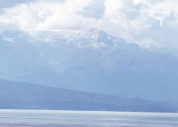 Konya ile Isparta sınırlarındaki Anamas beyaz gelinliğini giydi