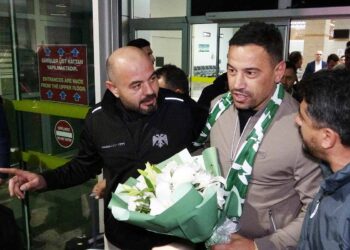 Konyaspor’un yeni teknik hocası Çağdaş Atan, Konya’ya geldi