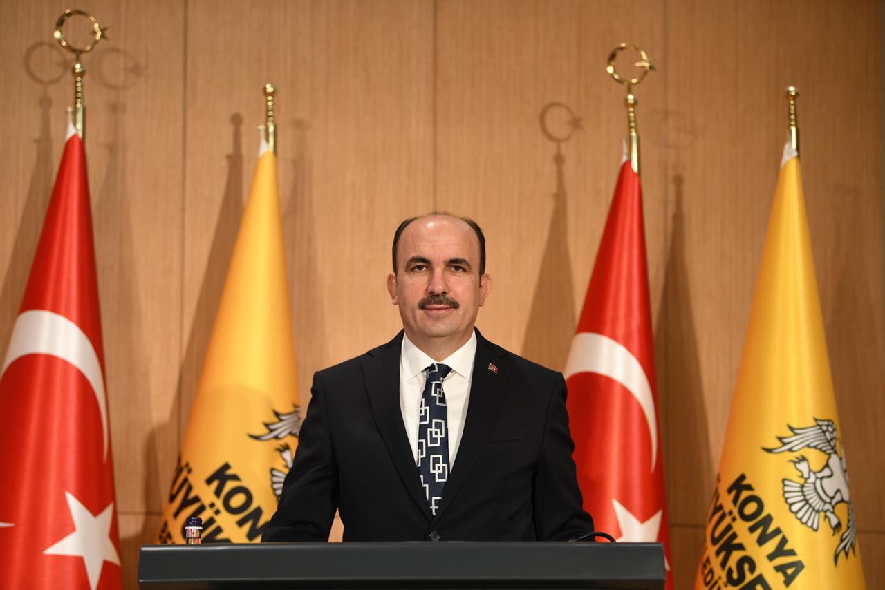 Konya Büyükşehir Belediye Başkanı Uğur İbrahim Altay, mübarek üç ayların başlangıcı ve Regaip Kandili dolayısıyla yayımladığı mesajda, bu müstesna gecelerin tefekkür, arınma ve kardeşlik için önemli bir fırsat olduğunu vurguladı.