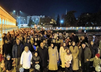 Beyşehir’de mübarek üç ayların başlangıcı, İzzet-Ayşe Taşdelen 4-6 Yaş Kur’an Kursu öncülüğünde düzenlenen fener alayı ve Şivlilik etkinliğiyle karşılandı.