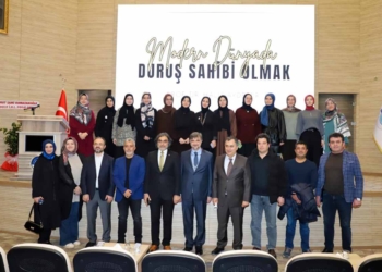 NEÜ’de “Modern Dünyada Duruş Sahibi Olmak” konferansı düzenlendi