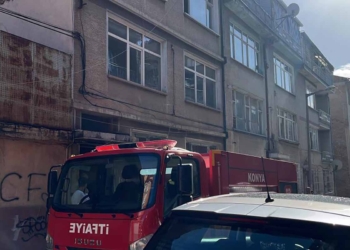 Konya’da apartmanda yangın çıktı