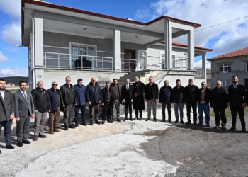 Canpolat Karacadere Mahallesini ziyaret etti