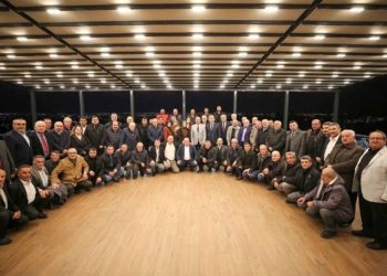 Kavuş, muhtarlar ve kamu müdürleriyle iftar sofrasında buluştu