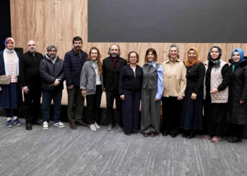 Karatay’da “Evan-i Kaşi” çini sanatı sergisi ziyarete açıldı