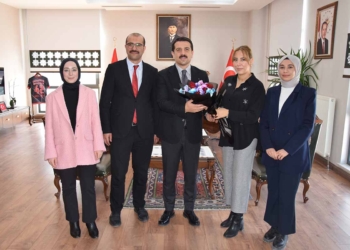Öztürk, Vergi Haftası ziyaretini kabul etti