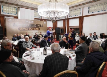Konya Büyükşehir’den huzurevi sakinlerine “Sevgi Sofrası” buluşması