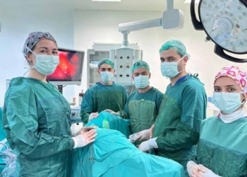 Akşehir Devlet Hastanesi’nde bir ilk: V-NOTES izsiz rahim ameliyatı