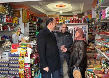 Uğur İbrahim Altay şehir merkezinde esnafı ziyaret etti