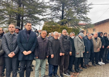 Bektaş, Abdurrahman Yavuz’un cenaze merasimine katıldı