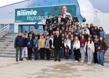 Altay: 28 ilçeden 14 bin öğrenci bu yıl Bilim Merkezi ile tanışacak