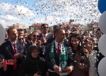 Dost Parti, Konya’da ilk il başkanlığı binasını coşkulu törenle açtı
