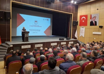 Karapınar’da üreticilere zirai ilaç uygulama belgesi eğitimi