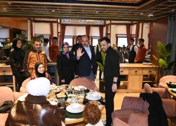 Altay, Konya’daki Gazzeli ailelerle iftar sofrasında buluştu