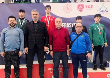 Konya güreş tarihinde bir ilk: Karatay Belediyespor Türkiye şampiyonu
