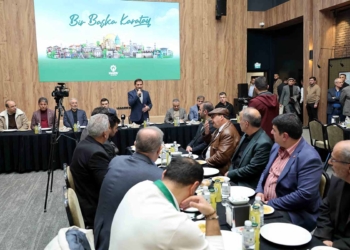 Karatay protokolü ve muhtarlar iftar programında bir araya geldi