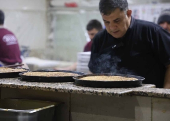 Konya’da tahinli pide Ramazan sofralarının vazgeçilmezi