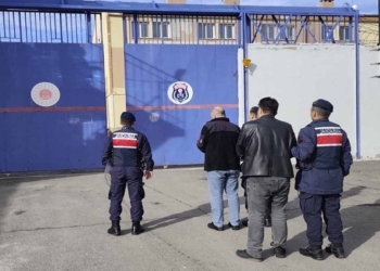 Konya’dan Nevşehir’e uyuşturucu taşıyan 2 şüpheli yakalandı