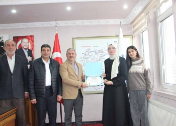 Yunaklı öğrenci Yağmur Zülfikar Türkiye birincisi oldu
