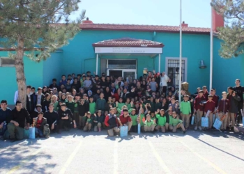 Konya’da öğrencilere bayram öncesi bayram sevinci yaşattılar