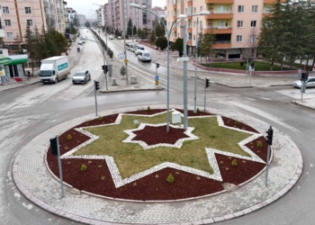Ereğli’de refüjlerde su tasarrufu ve estetik gül düzenlemesi