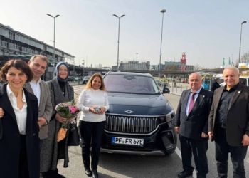 Göka Almanya’da gurbetçilerle buluştu