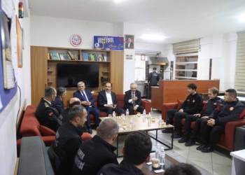 İftardan sonra gece mesaisindeki Büyükşehir personeli ziyaret edildi