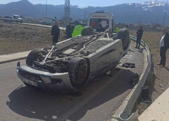 Seydişehir’de otomobil takla attı 4 kişi yaralandı