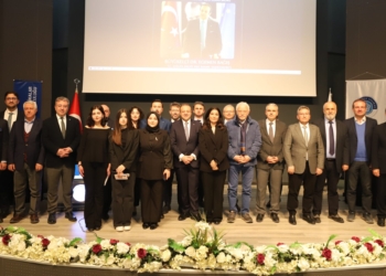 Büyükelçi Egemen Bağış NEÜ’de öğrencilerle buluştu