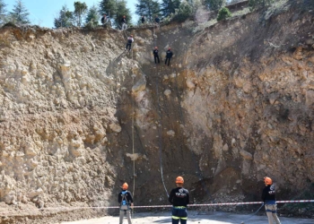 Akşehir’de gerçeğini aratmayan kurtarma tatbikatı