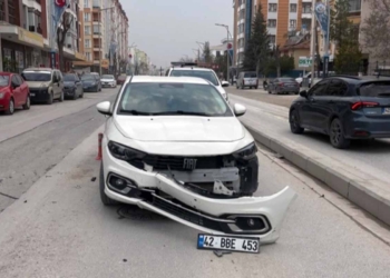 Karapınar’da otomobil ile motosiklet çarpıştı: 1 yaralı