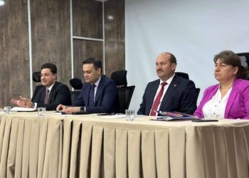 Sarayönü’nde muhtarlar toplantısı gerçekleştirildi