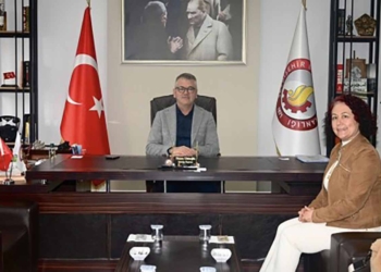 Seydişehirli yazar Ayşe Ünüvar’a uluslararası fuarda temsil gururu