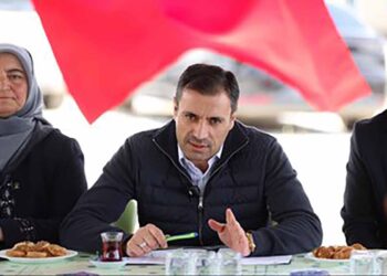 Özgökçen Akören’de vatandaşlarla buluştu
