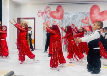 Cihanbeyli’de anaokulu öğrencilerinden Anneler Günü programı