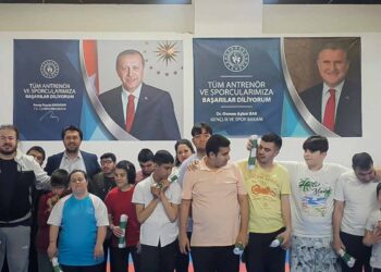 AK Parti Konya İl Başkanlığı’ndan özel sporculara anlamlı ziyaret
