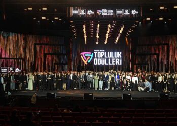 Konya’da Gençlik Meclisi Ödülleri sahiplerini buldu