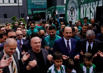 Konyaspor Türkiye Kupası Finali için Antalya’ya uğurlandı